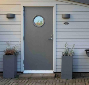 Garden house with parking in central Malmö in Malmö